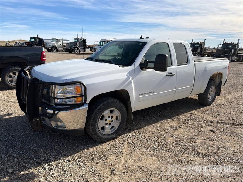 Chevrolet Silverado 1500 LT 4x4 Extended Cab Pickup Drugi