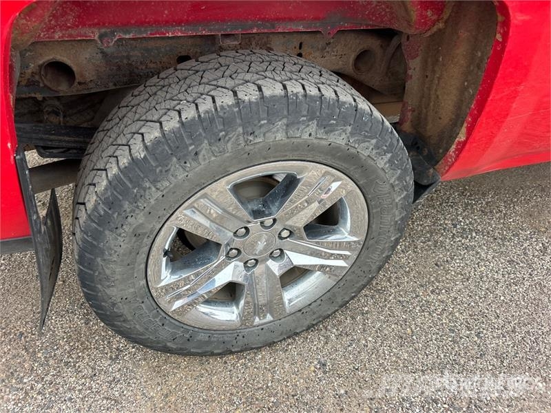 Chevrolet Silverado 1500 4x4 Dual Cab Pickup Furgoni altro