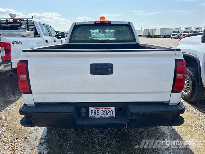 Chevrolet Silverado 1500 4x4 Dual Cab Pickup Otras furgonetas