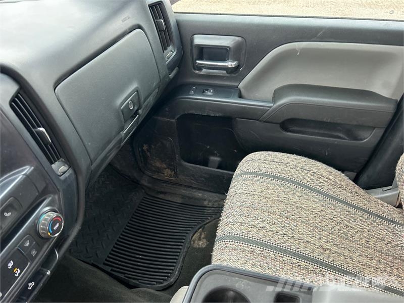 Chevrolet Silverado 1500 4x4 Dual Cab Pickup Furgoni altro