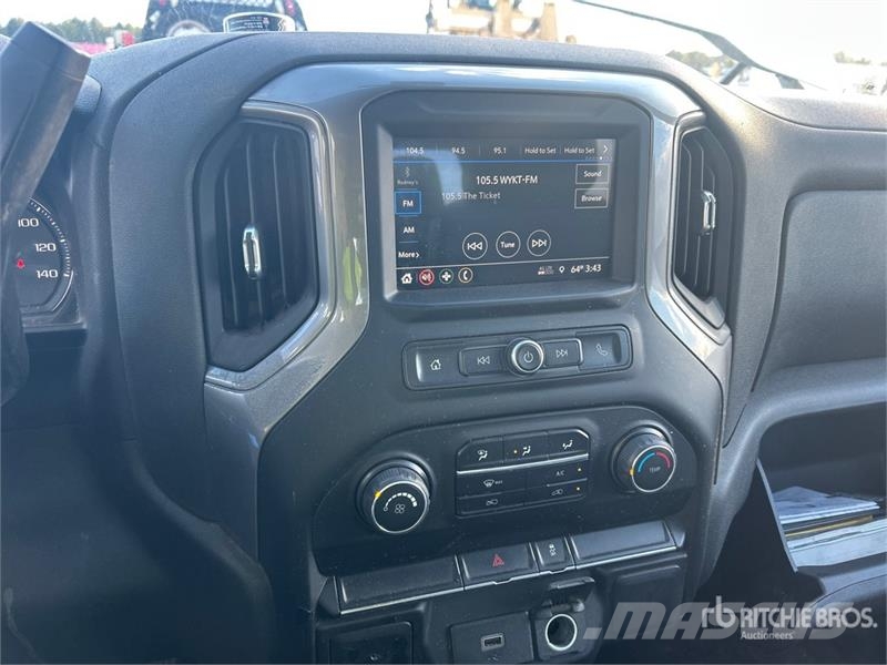 Chevrolet Silverado 1500 4x4 Crew Cab Pickup Other