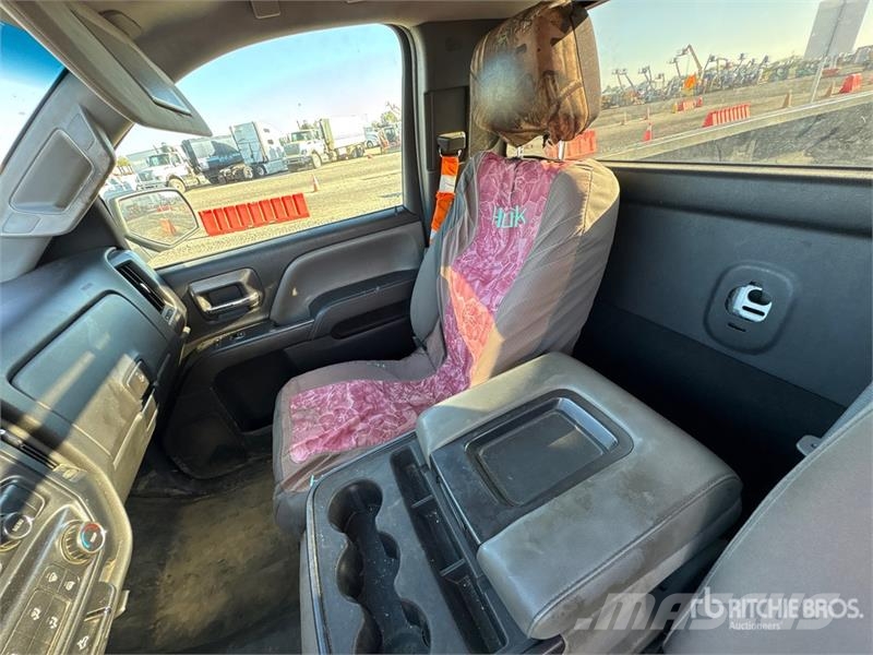 Chevrolet Silverado 1500 4x4 Pickup 其他