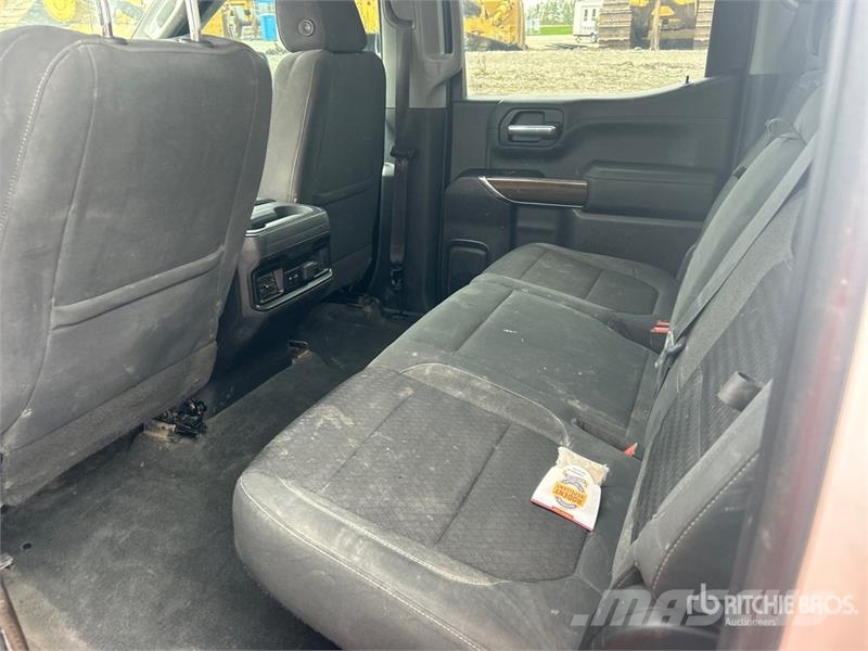 Chevrolet Silverado 1500 4x4 Crew Cab Pickup Autre fourgon / utilitaire