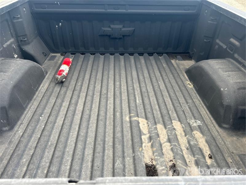 Chevrolet Silverado 1500 4x4 Crew Cab Pickup Other