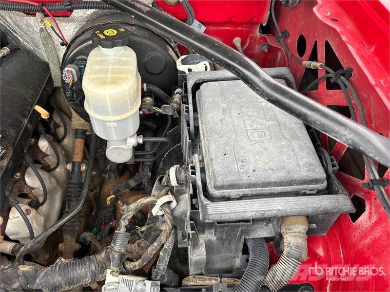 Chevrolet Silverado 1500 4x4 Dual Cab Pickup Furgoni altro