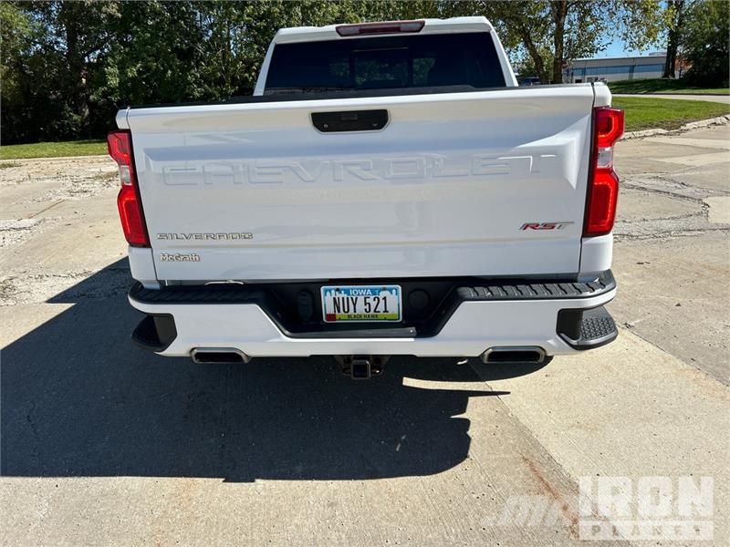 Chevrolet Silverado 1500 RST 4x4 Crew Cab Pickup Drugi