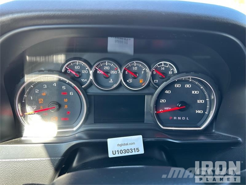 Chevrolet Silverado 1500 RST 4x4 Crew Cab Pickup Drugi