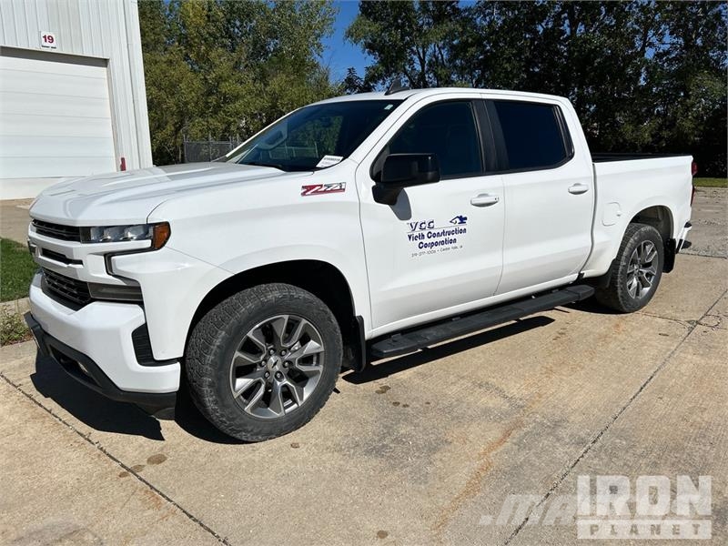 Chevrolet Silverado 1500 RST 4x4 Crew Cab Pickup Drugi