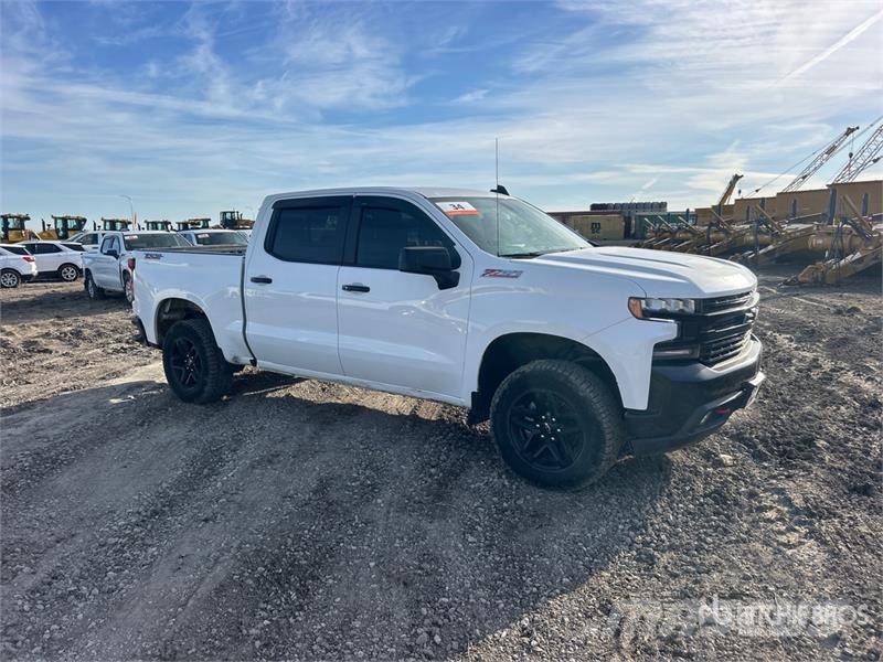 Chevrolet Silverado 1500 LT Trail Boss 4x4 Crew Cab Pickup その他