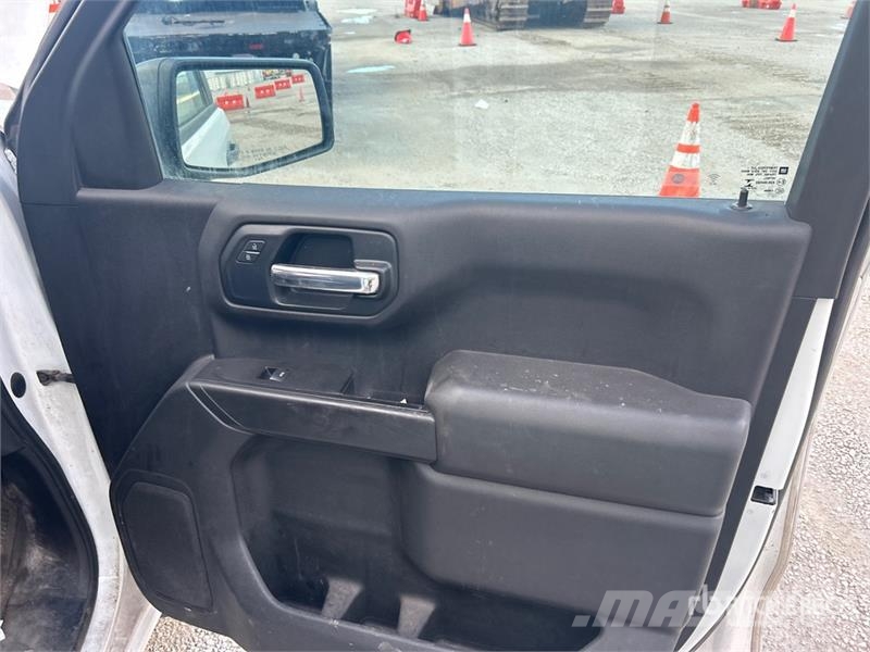 Chevrolet Silverado 1500 4x4 Crew Cab Pickup Other