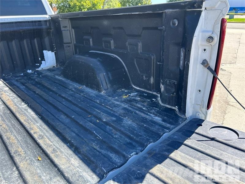 Chevrolet Silverado 1500 RST 4x4 Crew Cab Pickup Drugi