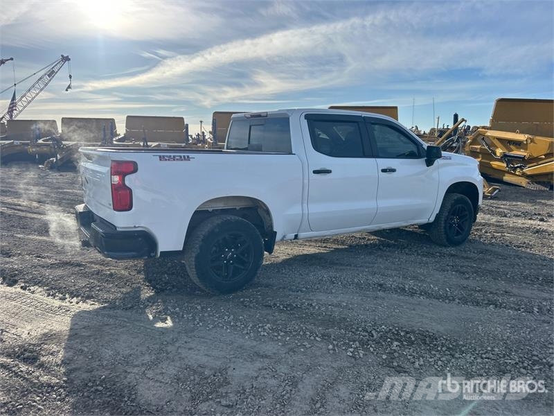 Chevrolet Silverado 1500 LT Trail Boss 4x4 Crew Cab Pickup その他