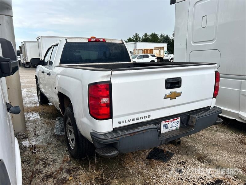 Chevrolet Silverado 1500 4x4 Crew Cab Pickup 其他