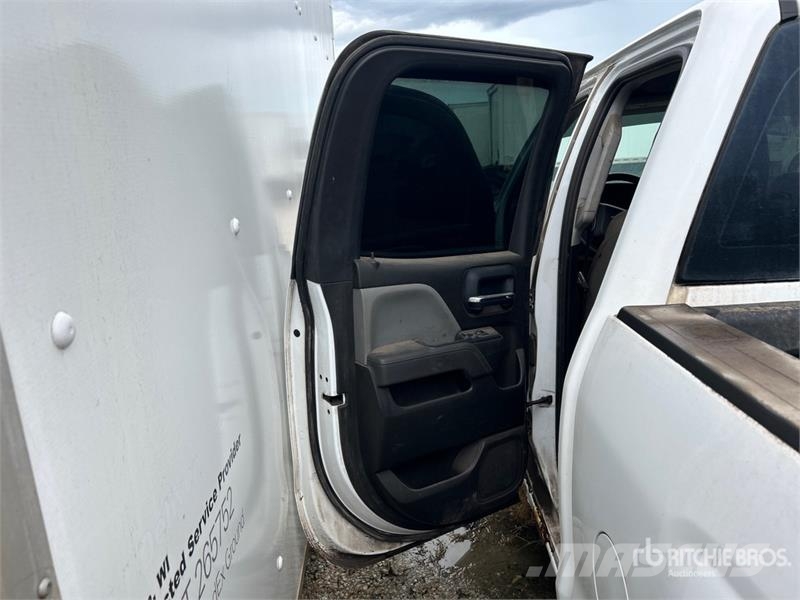 Chevrolet Silverado 1500 4x4 Crew Cab Pickup 其他
