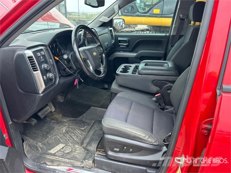 Chevrolet Silverado 1500 4x4 Dual Cab Pickup Furgoni altro