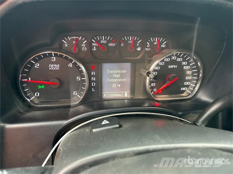 Chevrolet Silverado 1500 4x4 Dual Cab Pickup Furgoni altro