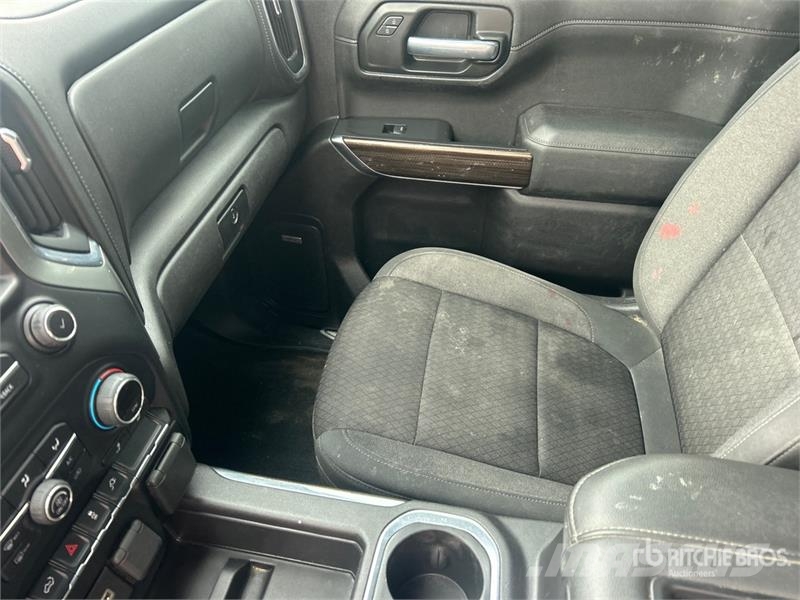 Chevrolet Silverado 1500 4x4 Crew Cab Pickup Autre fourgon / utilitaire