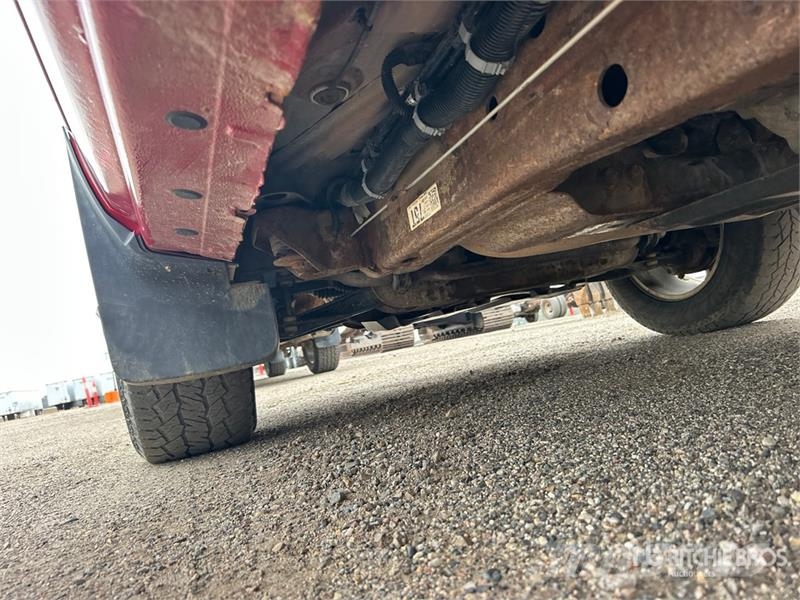 Chevrolet Silverado 1500 4x4 Dual Cab Pickup Furgoni altro