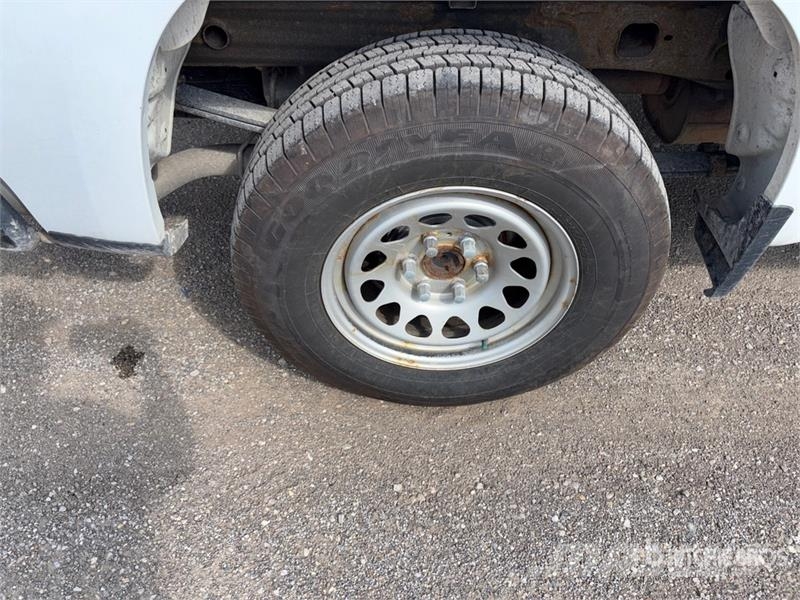 Chevrolet Silverado 1500 4x4 Extended Cab Pickup Další