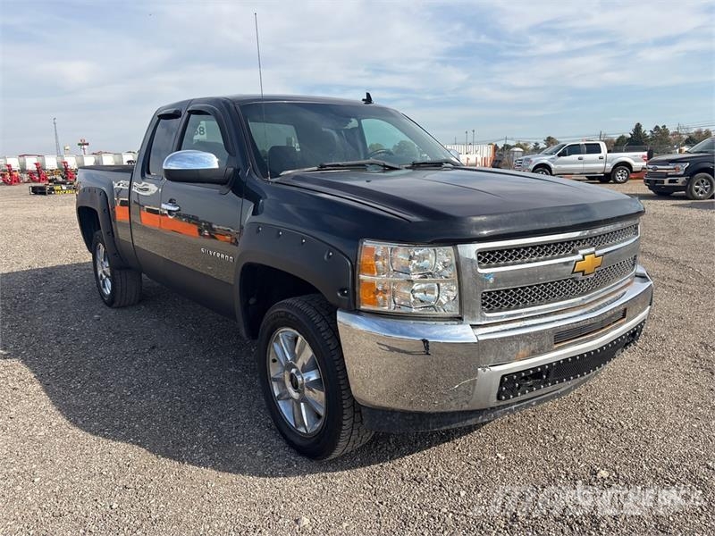 Chevrolet Silverado 1500 4x4 Extended Cab Pickup Citi