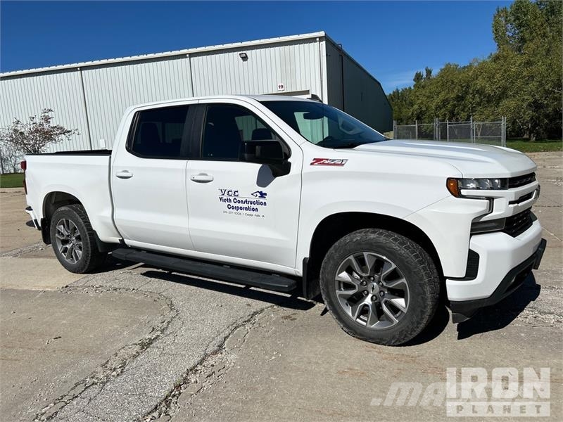 Chevrolet Silverado 1500 RST 4x4 Crew Cab Pickup Drugi