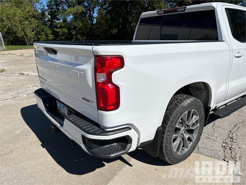 Chevrolet Silverado 1500 RST 4x4 Crew Cab Pickup Drugi