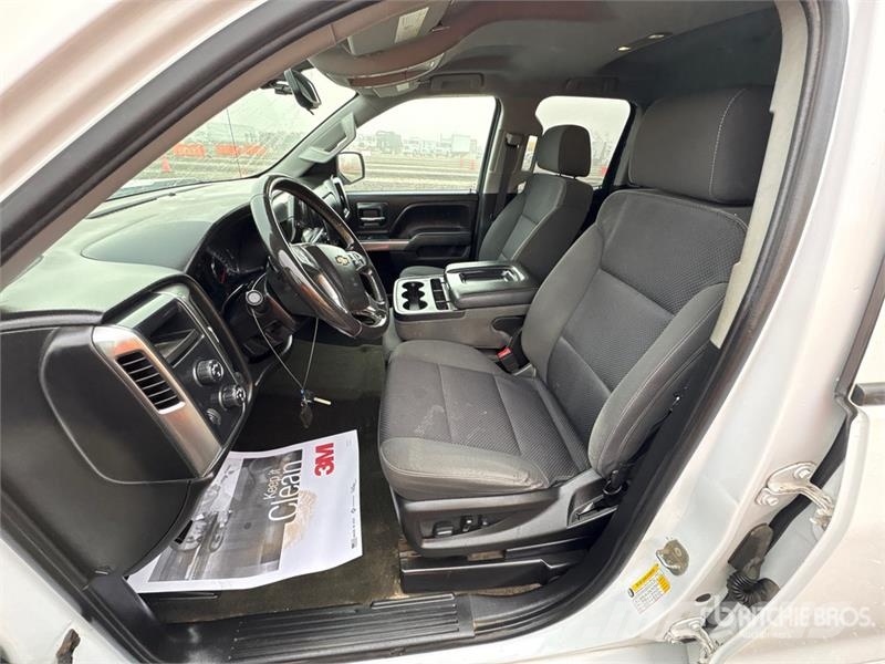 Chevrolet Silverado 1500 4x4 Extended Cab Pickup Otros