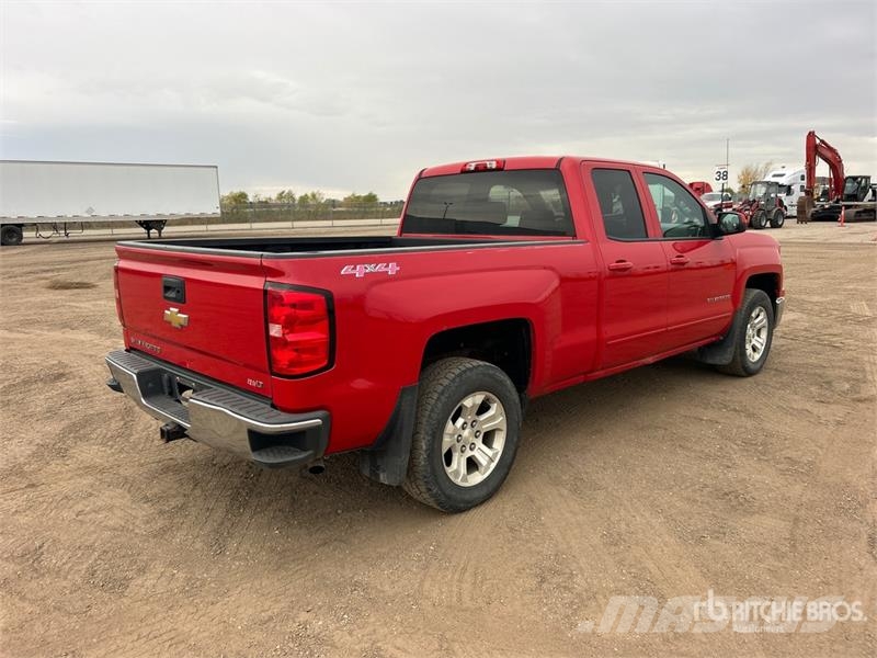 Chevrolet Silverado 1500 4x4 Dual Cab Pickup Furgoni altro