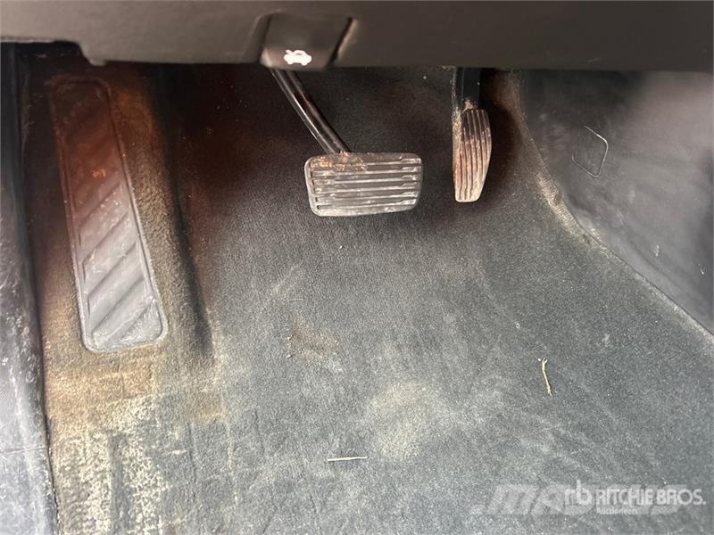 Chevrolet Silverado 1500 4x4 Crew Cab Pickup Autre fourgon / utilitaire