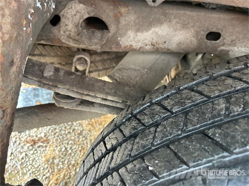 Chevrolet Silverado 1500 4x4 Crew Cab Pickup 其他
