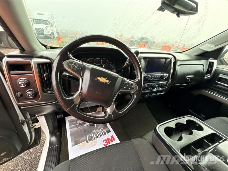 Chevrolet Silverado 1500 4x4 Extended Cab Pickup Otros