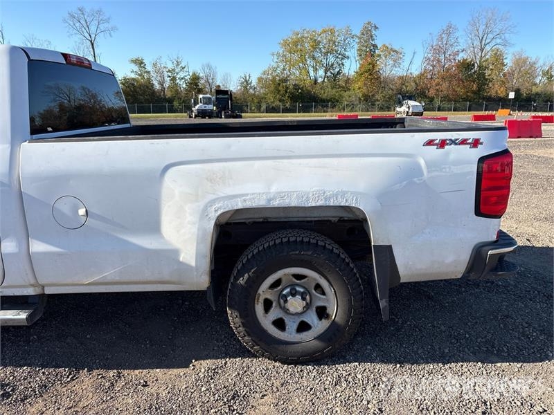 Chevrolet Silverado 1500 4x4 Pickup 其他