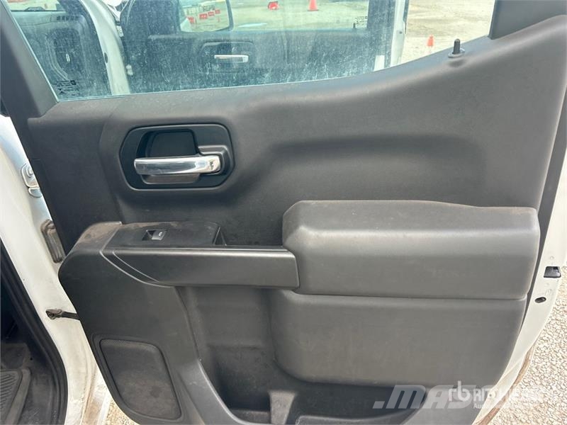 Chevrolet Silverado 1500 4x4 Crew Cab Pickup Other