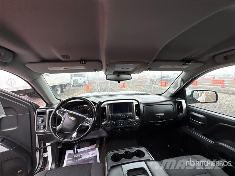 Chevrolet Silverado 1500 4x4 Extended Cab Pickup Otros