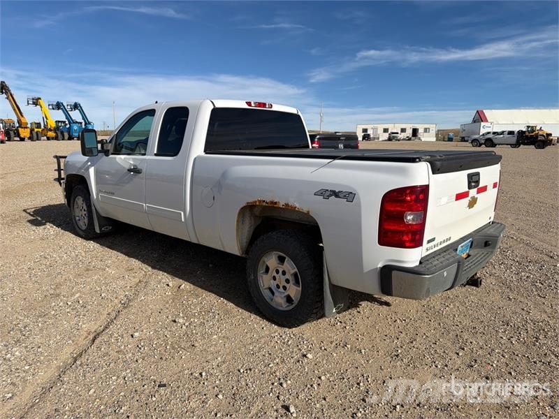 Chevrolet Silverado 1500 LT 4x4 Extended Cab Pickup Drugi