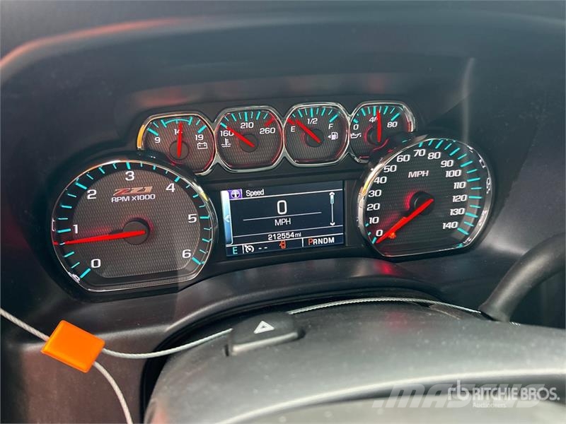 Chevrolet Silverado 1500 4x4 Dual Cab Pickup Furgoni altro