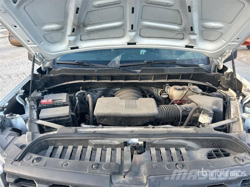 Chevrolet Silverado 1500 4x4 Crew Cab Pickup Other