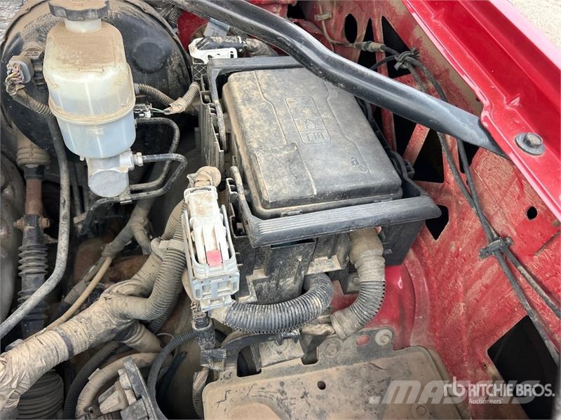 Chevrolet Silverado 1500 4x4 Dual Cab Pickup Furgoni altro