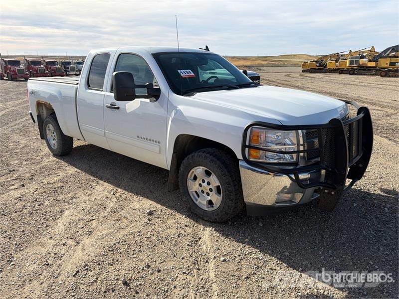 Chevrolet Silverado 1500 LT 4x4 Extended Cab Pickup Drugi