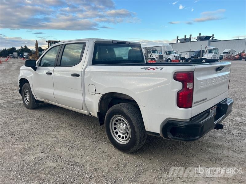 Chevrolet Silverado 1500 4x4 Crew Cab Pickup Other