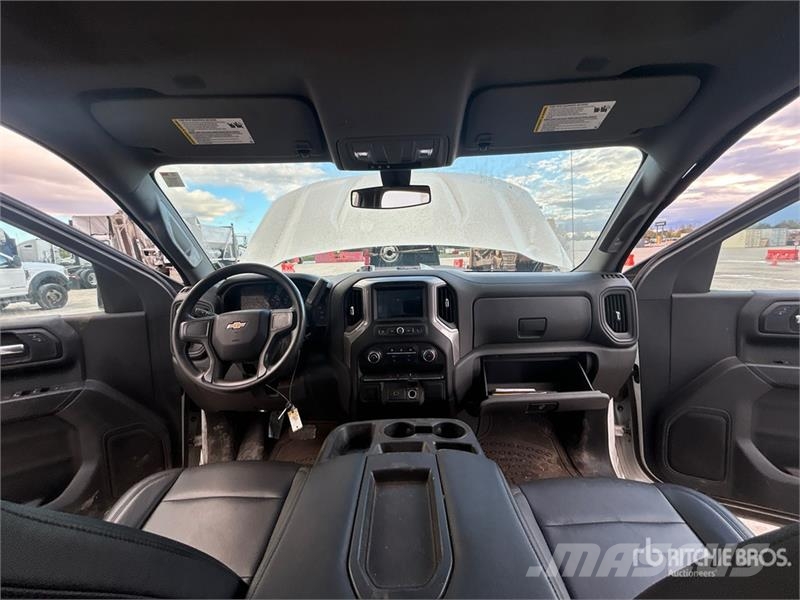Chevrolet Silverado 1500 4x4 Crew Cab Pickup Other