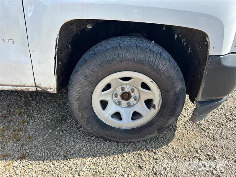 Chevrolet Silverado 1500 4x4 Dual Cab Pickup Otras furgonetas