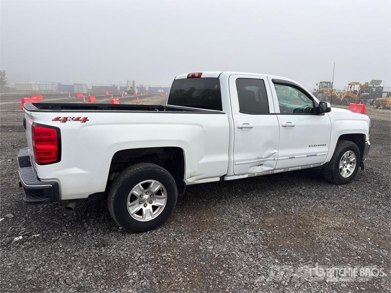 Chevrolet Silverado 1500 4x4 Extended Cab Pickup Otros