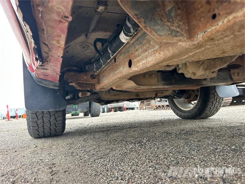 Chevrolet Silverado 1500 4x4 Dual Cab Pickup Furgoni altro