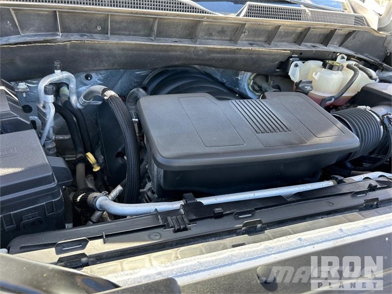 Chevrolet Silverado 1500 RST 4x4 Crew Cab Pickup Drugi