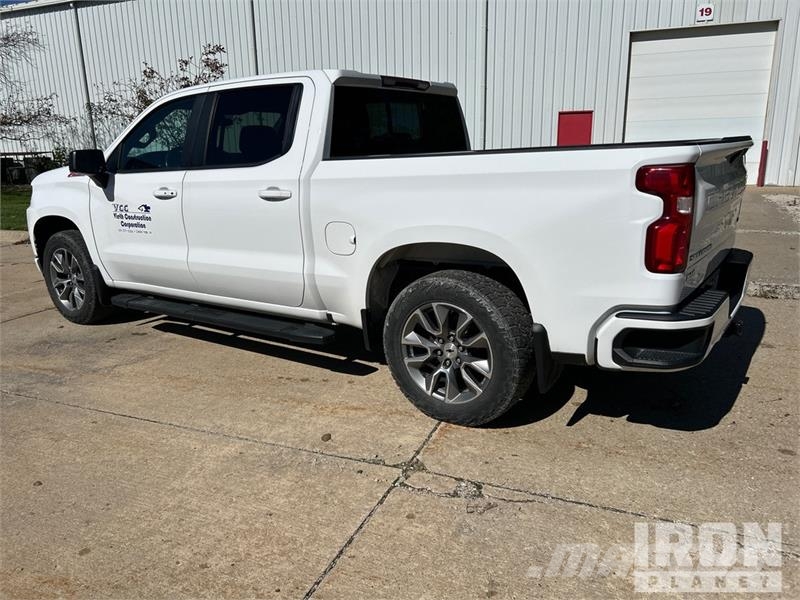 Chevrolet Silverado 1500 RST 4x4 Crew Cab Pickup Drugi