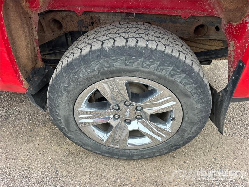 Chevrolet Silverado 1500 4x4 Dual Cab Pickup Furgoni altro