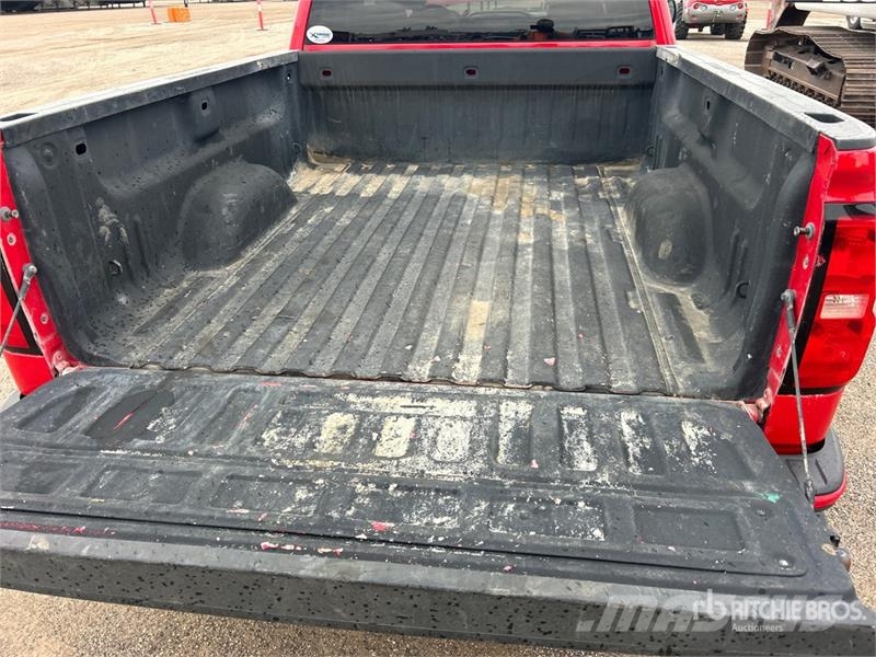 Chevrolet Silverado 1500 4x4 Dual Cab Pickup Furgoni altro