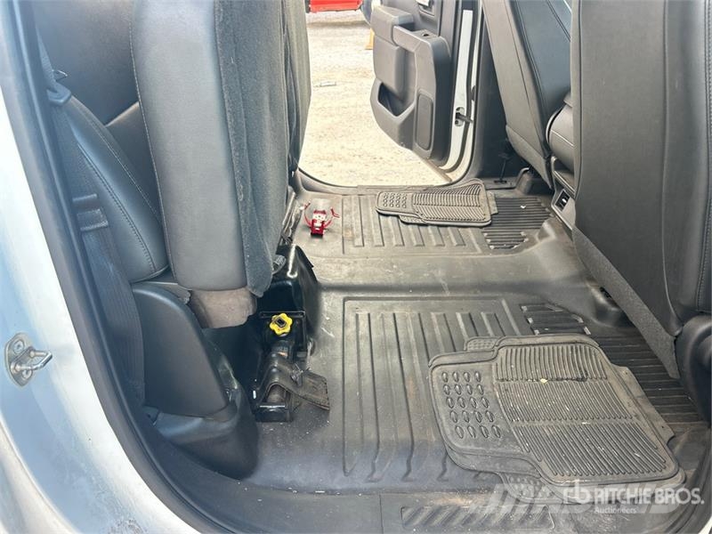Chevrolet Silverado 1500 4x4 Crew Cab Pickup Other