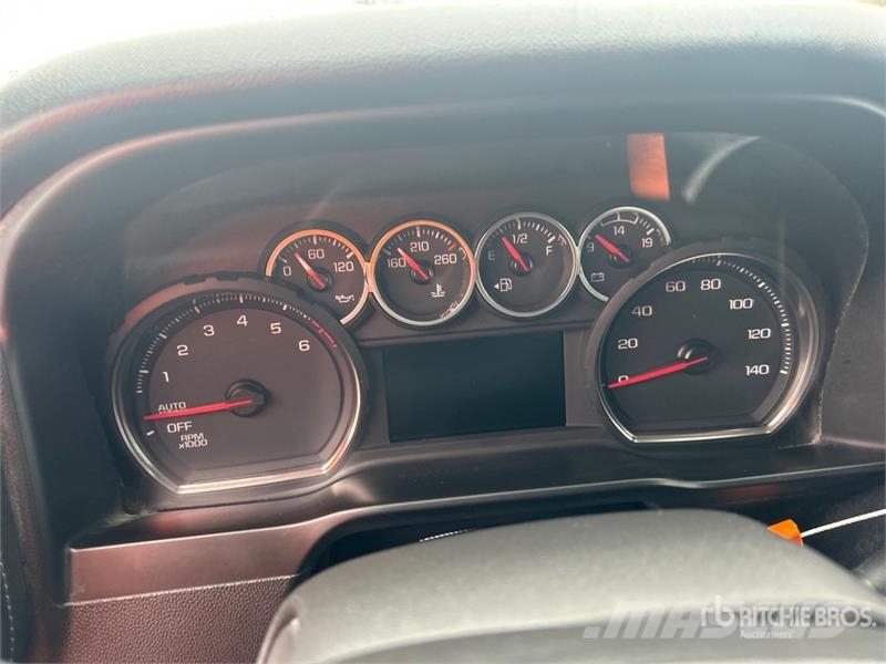 Chevrolet Silverado 1500 4x4 Crew Cab Pickup Other